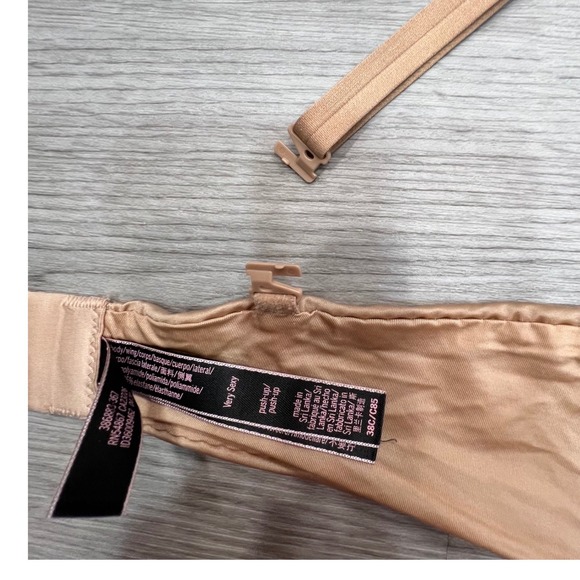 Victoria's Secret Very Sexy Push Up Bra Nude 38C - Picture 7 of 12